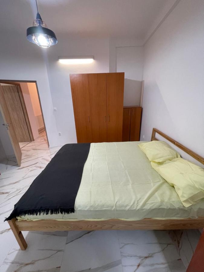 3 Rooms Apartament In The City Center Of Bucarest Esterno foto