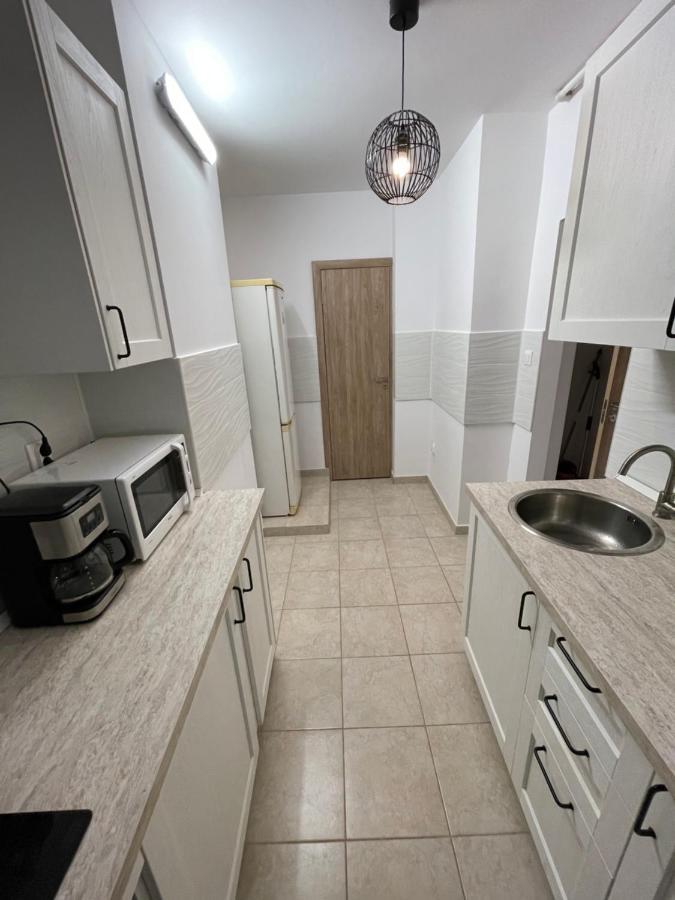 3 Rooms Apartament In The City Center Of Bucarest Esterno foto