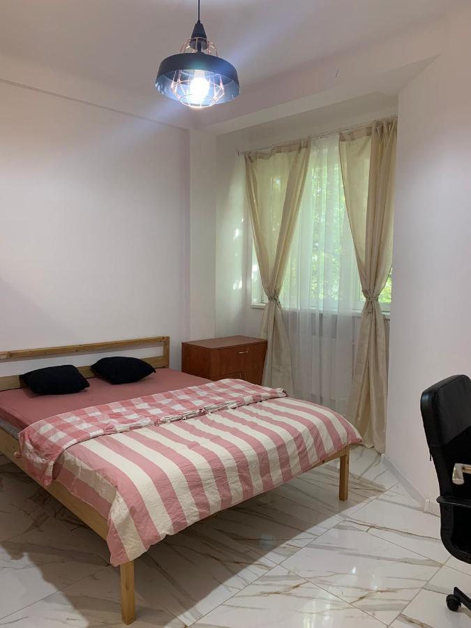 3 Rooms Apartament In The City Center Of Bucarest Esterno foto