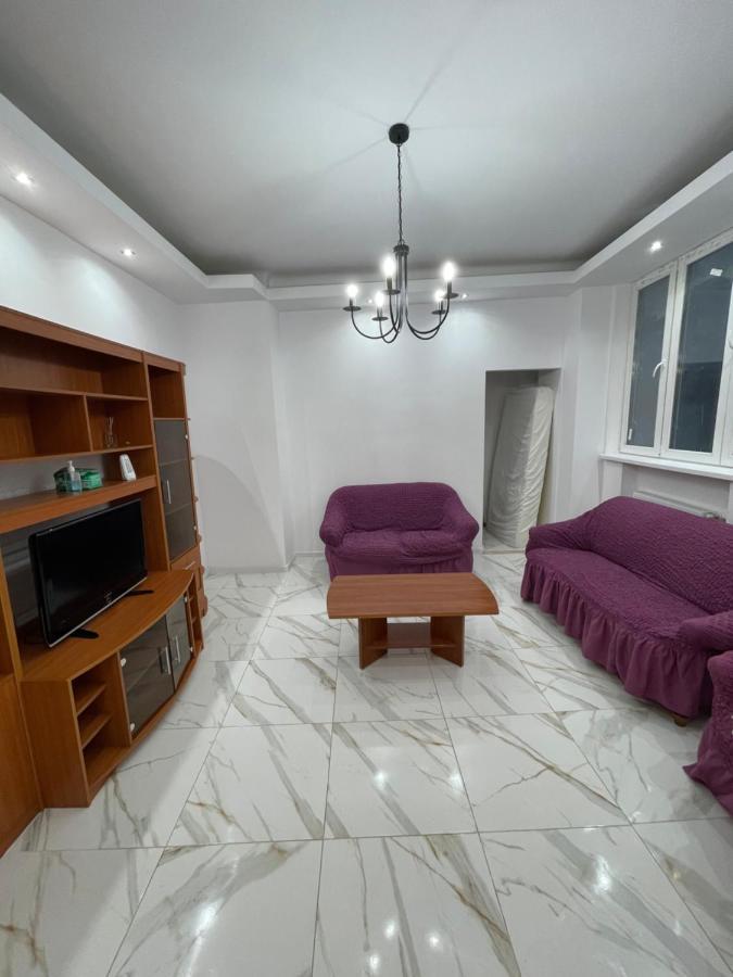 3 Rooms Apartament In The City Center Of Bucarest Esterno foto